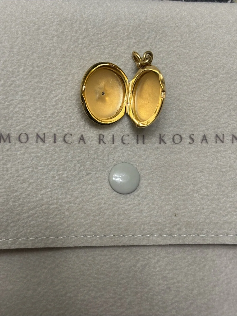 Monica Rich Kosann 18k solid gold star locket with diamonds